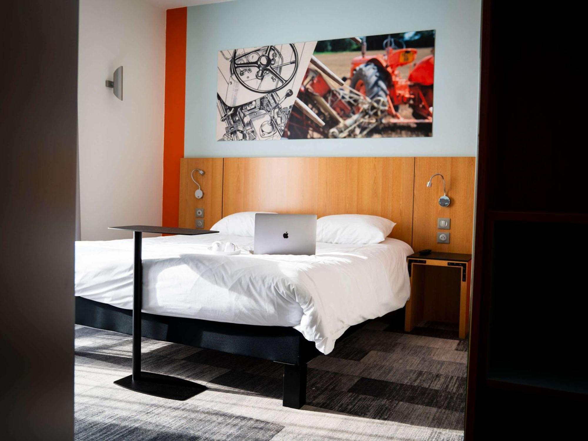 ホテル Ibis Styles Bourbon Lancy エクステリア 写真
